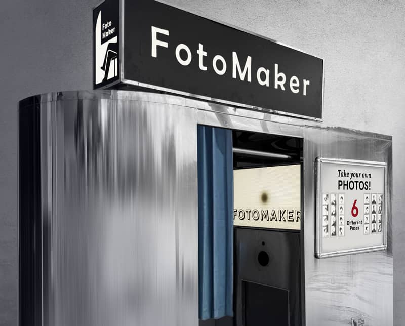 Fotomaker booth sideview